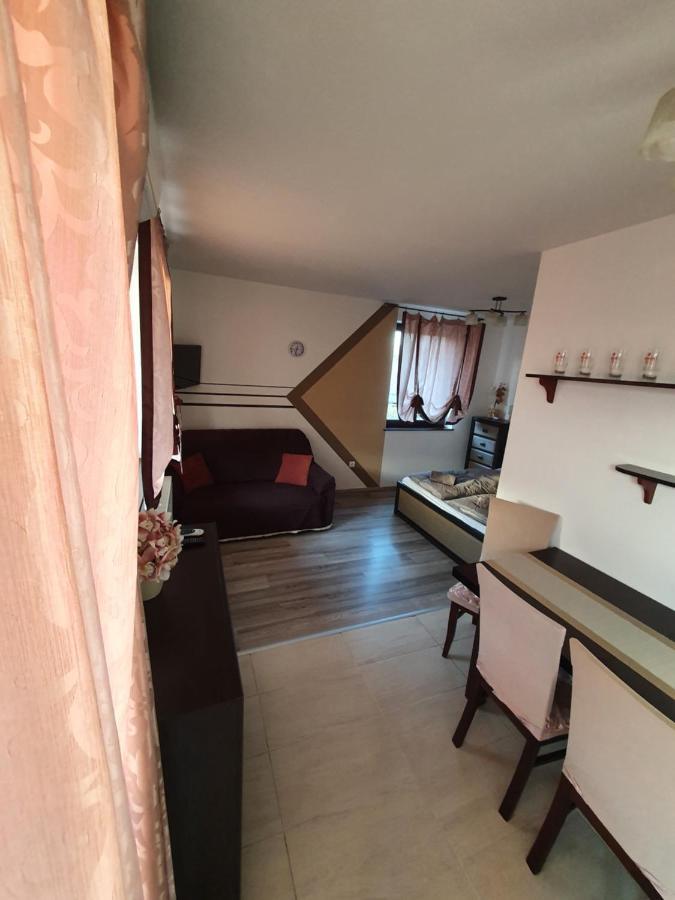 Krisi Apartman Hajduszoboszlo Bagian luar foto